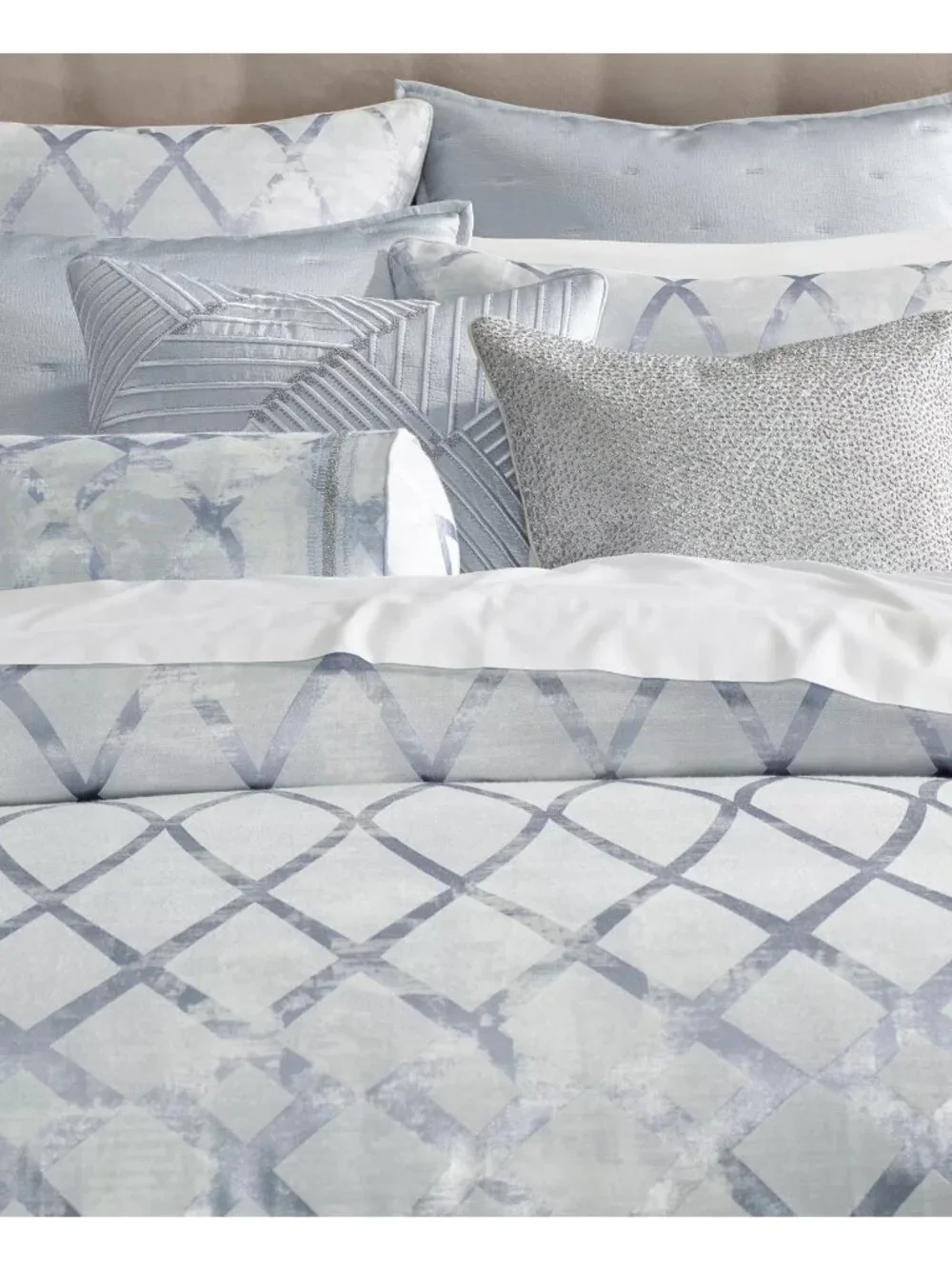 Hotel Collection Dimensional Comforter Set Full Queen Blue MSRP $550